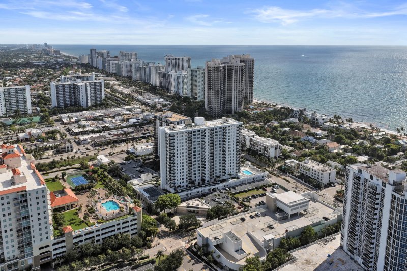 Condo for sale at Berkley South 3d