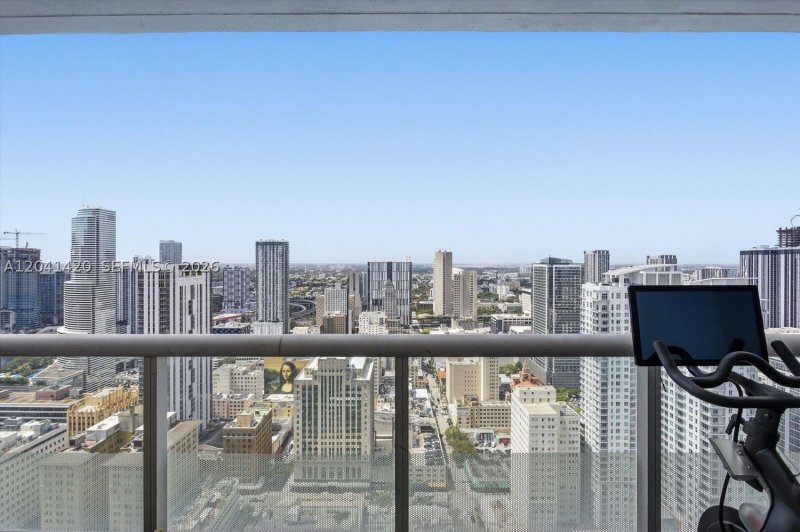Apartment for rent at 50 Biscayne 4603