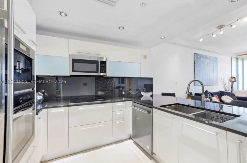 Alquiler de apartamento en Jade Ocean 1406