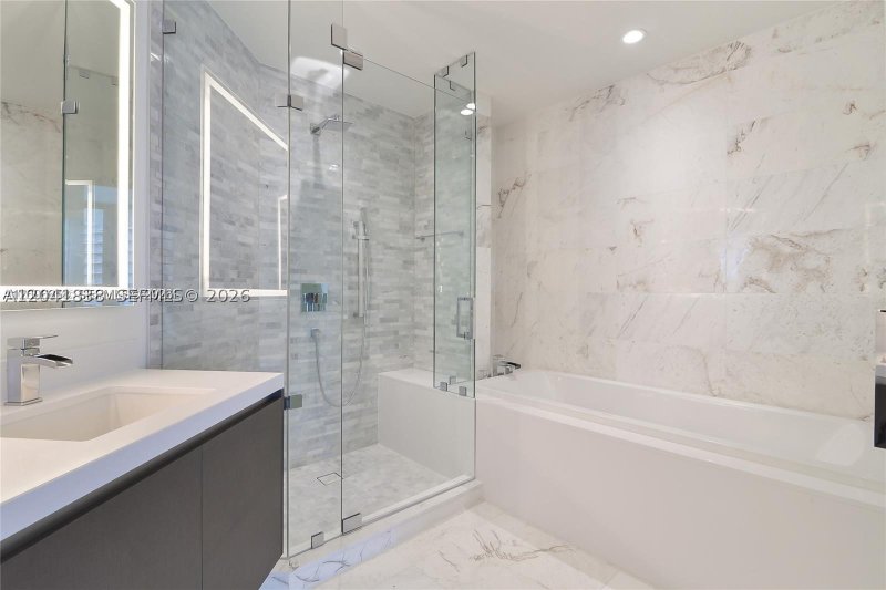 Apartment for rent at Paramount Miami WorldCenter 4109