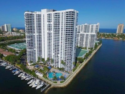 Mystic Pointe 500 Apt #1907