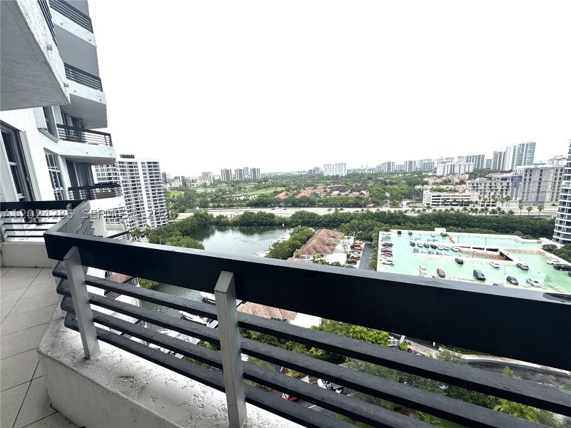 Apartment for rent at Mystic Pointe 500 1907