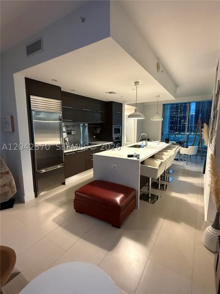 Apartment for rent at 900 Biscayne 2312