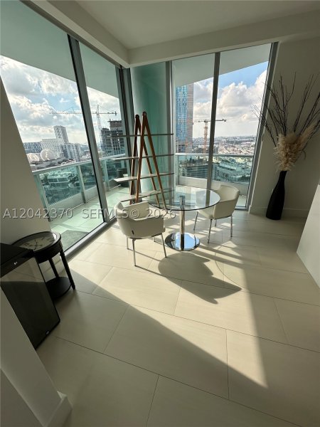 Apartment for rent at 900 Biscayne 2312