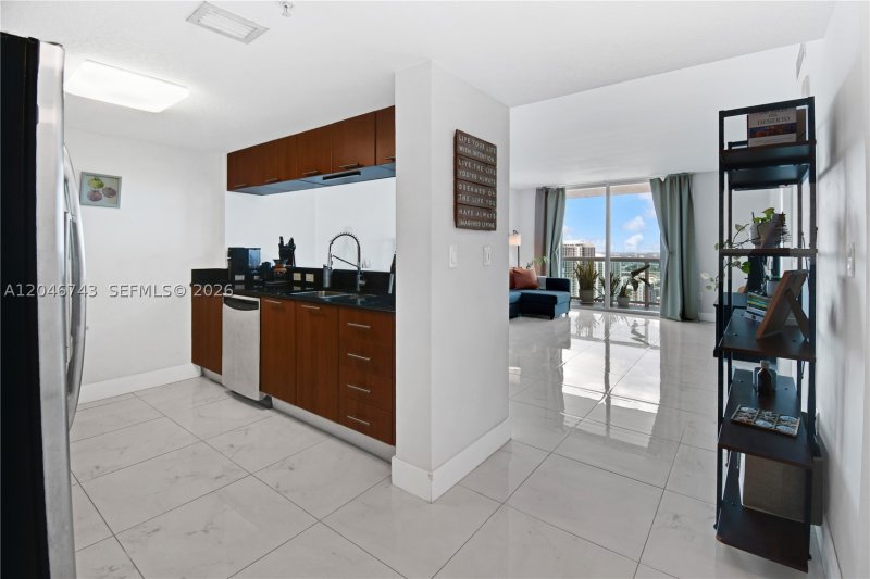 Condo for sale at 1800 Club 4106