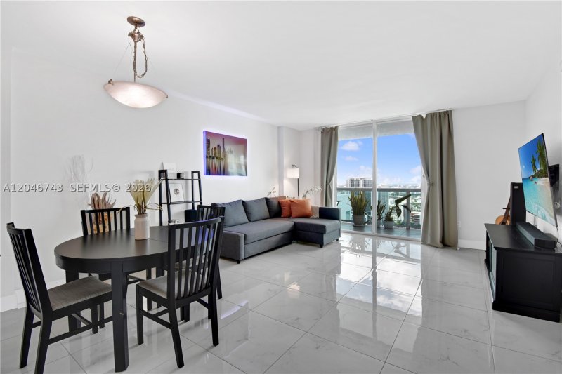 Condo for sale at 1800 Club 4106