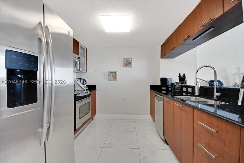 Condo for sale at 1800 Club 4106