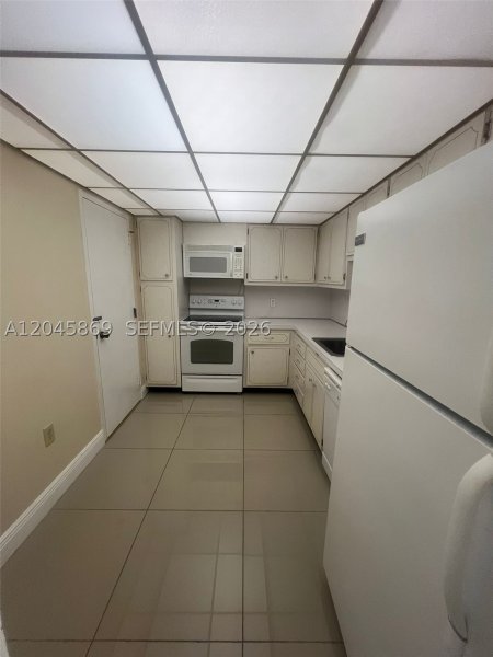 Apartment for rent at The Hemispheres 10P