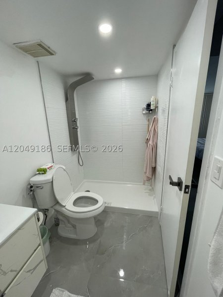 Aluguel de apartamento no Grandview Palace 1017