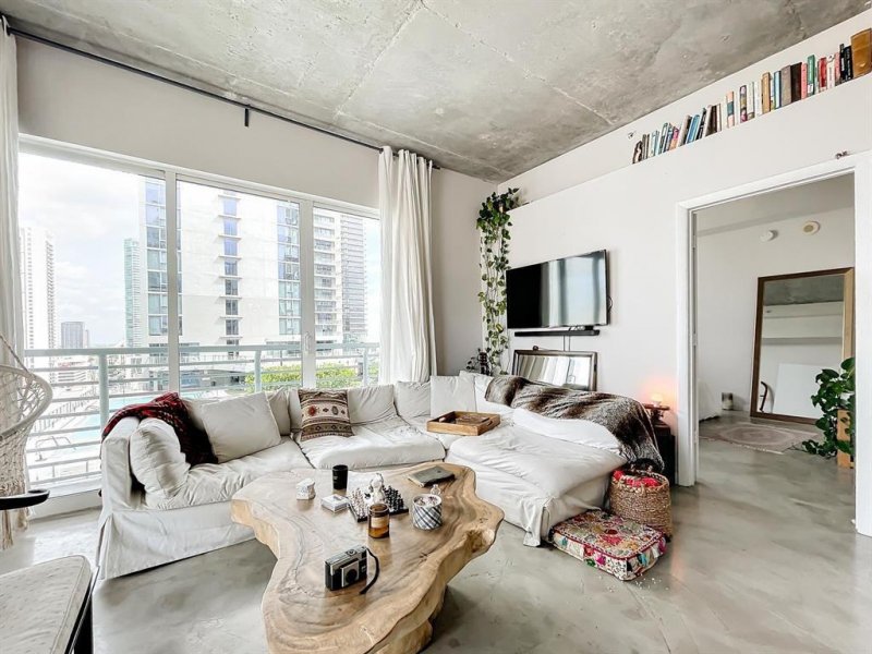 Property photo # 0