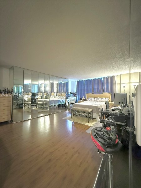 Aluguel de apartamento no The Imperial Manor PH4