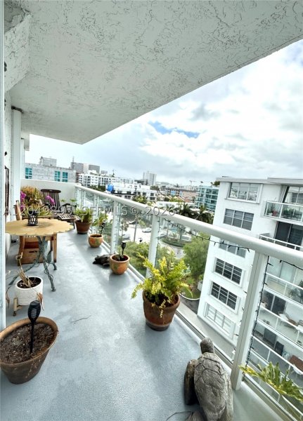 Aluguel de apartamento no The Imperial Manor PH4