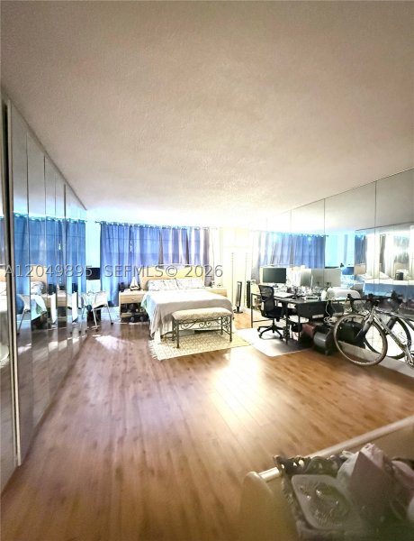 Aluguel de apartamento no The Imperial Manor PH4