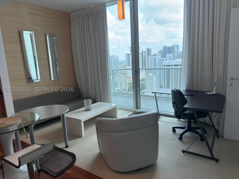 Apartment for rent at Met 1 T-3703