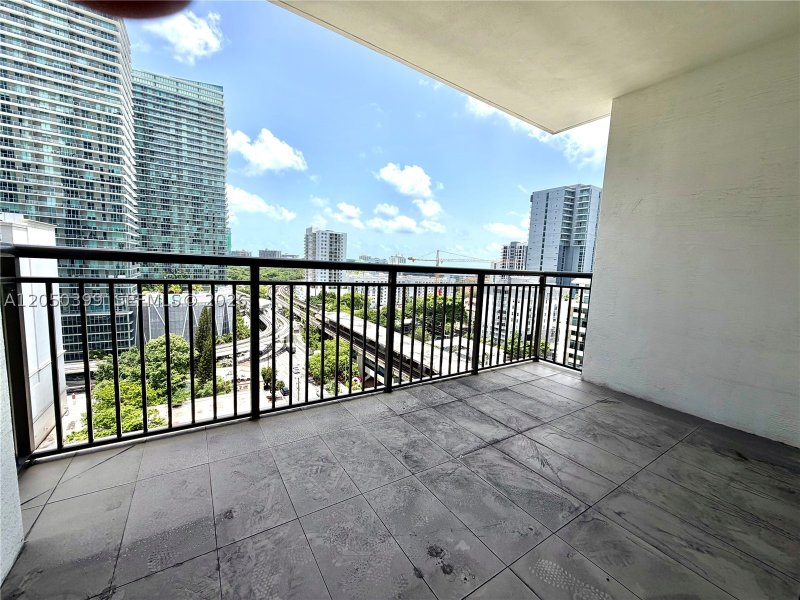 Alquiler de apartamento en Nine at Mary Brickell Village 1204