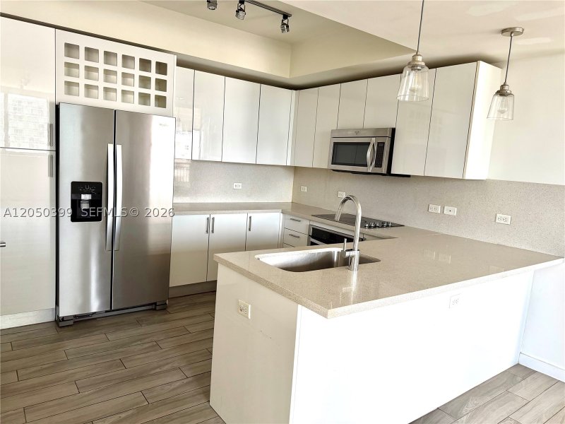 Alquiler de apartamento en Nine at Mary Brickell Village 1204