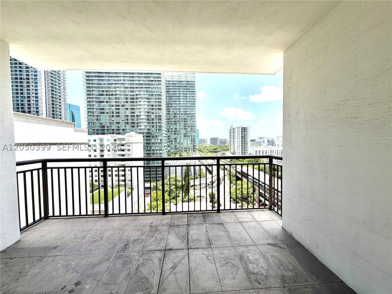 Alquiler de apartamento en Nine at Mary Brickell Village 1204