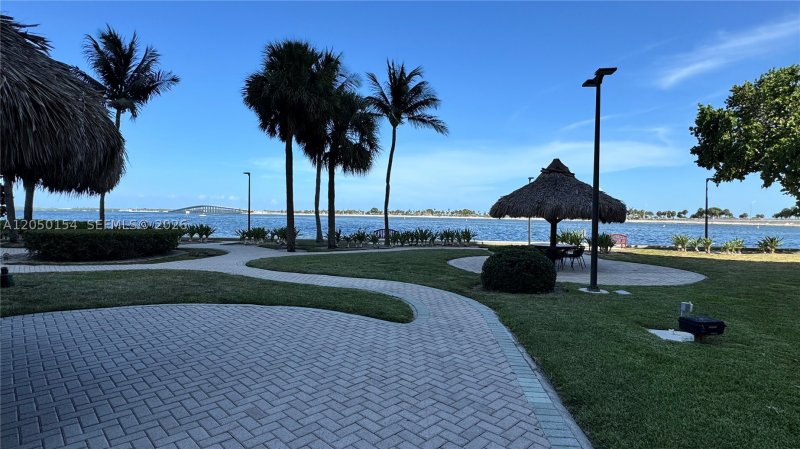 Apartment for rent at Brickell Townhouse 18U
