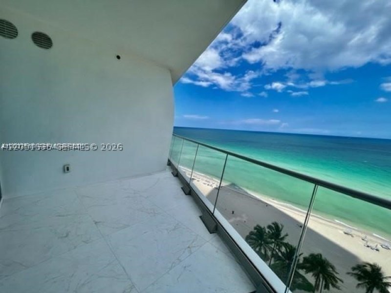 Apartment for rent at Jade Signature 1104