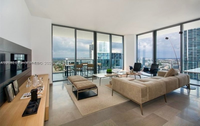Apartment for rent at Brickell City Centre Rise 2712