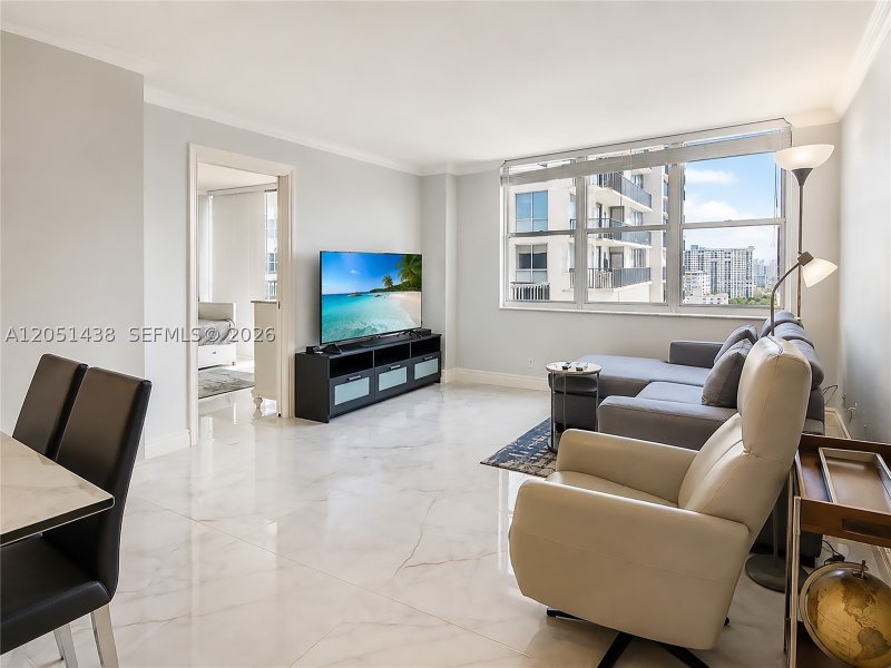 Apartment for rent at Valencia at Quadomain 2005