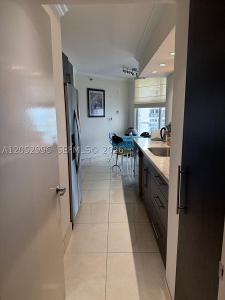 Comprar apartamento no Oceania 1 2415