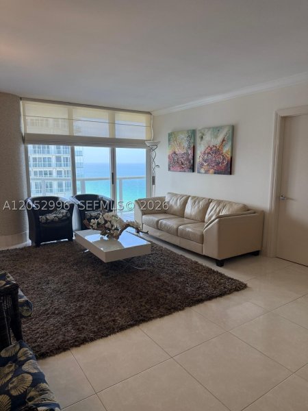 Comprar apartamento no Oceania 1 2415