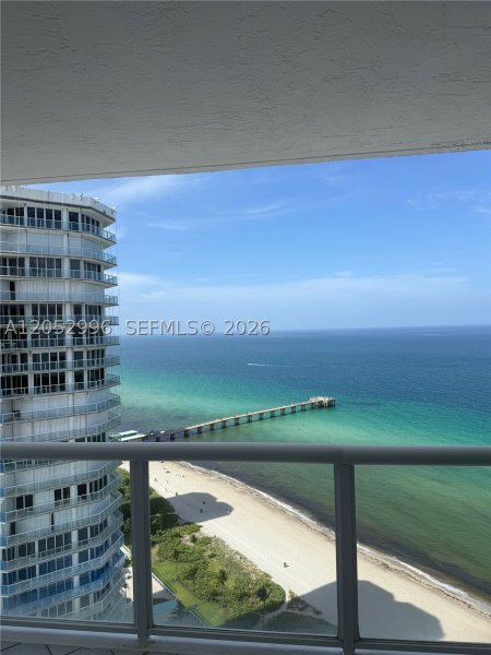 Comprar apartamento no Oceania 1 2415