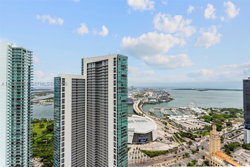 Aluguel de apartamento no Paramount Miami WorldCenter 4407