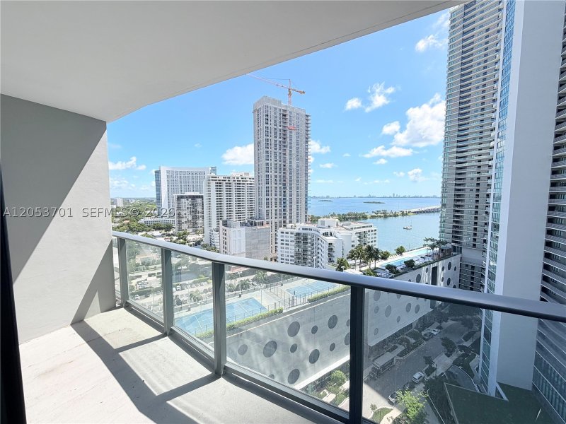Paraiso Bayviews Apt #1804