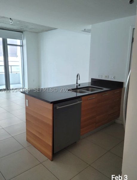 Apartment for rent at Midtown Miami 4 L0205