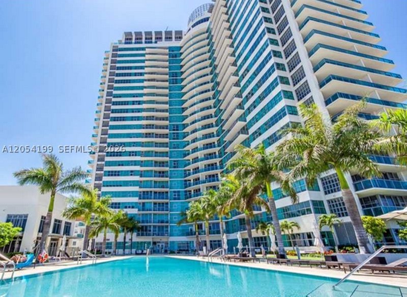 Apartment for rent at Midtown Miami 4 L0205