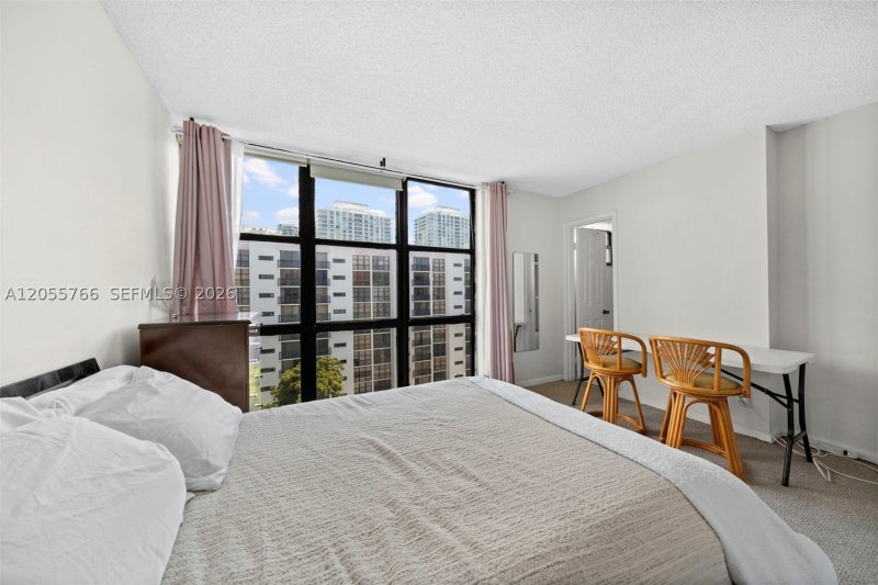 Alquiler de apartamento en Plaza of the Americas 821