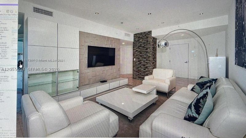 Apartment for rent at Trump Royale 1101