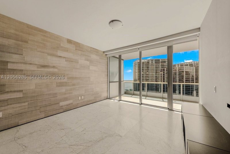 Apartment for rent at Epic Miami 5104