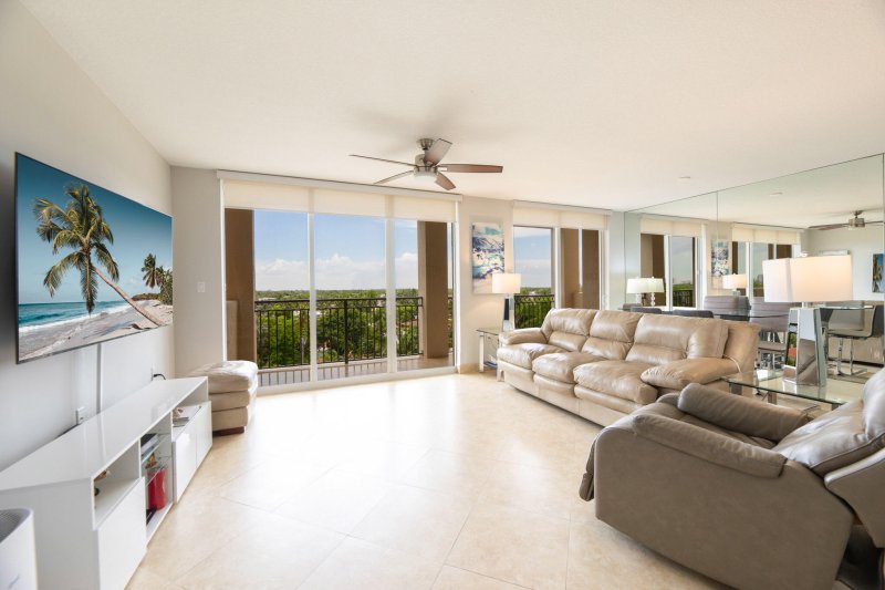 Condo for sale at The Vue 603