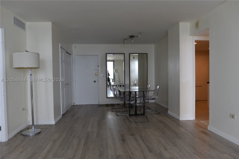 Apartment for rent at Oceanside Plaza 8K