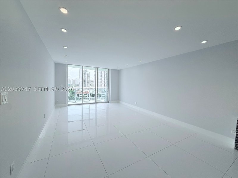 Apartment for rent at Ocean View 907