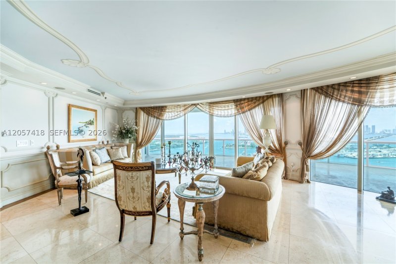 Condo for sale at Murano at Portofino 2501