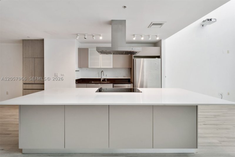 Comprar apartamento no Midtown Miami 4 M0501