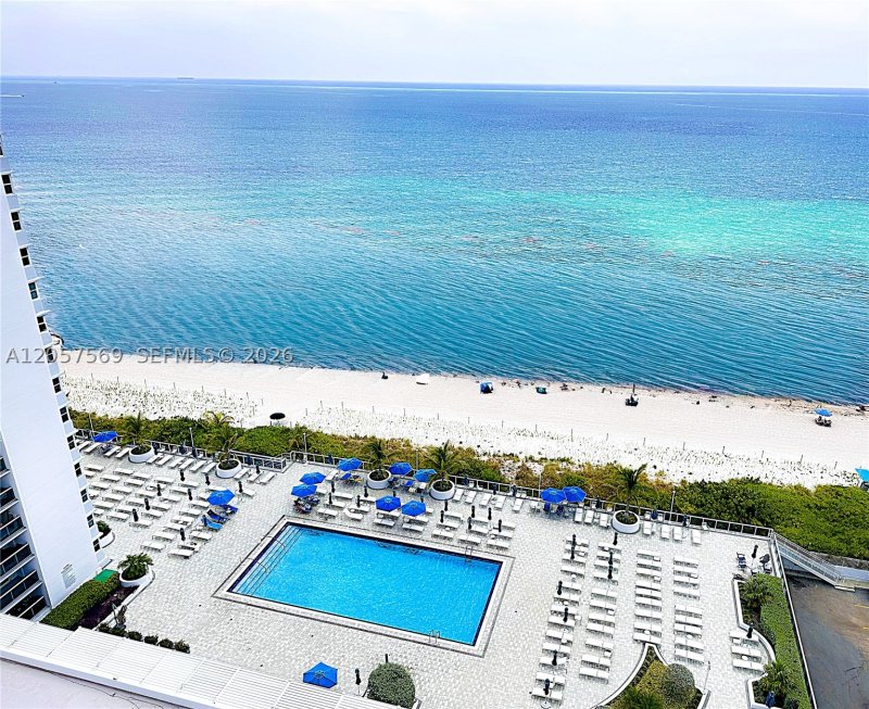 Apartment for rent at La Mer Estates 1803