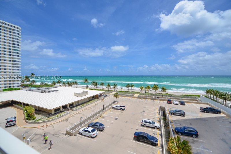 Apartment for rent at The Hemispheres 5E
