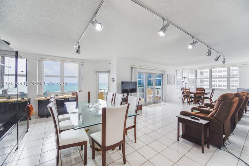 Apartment for rent at The Hemispheres 5E