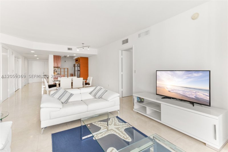 Comprar apartamento no Beach Club Three 3008