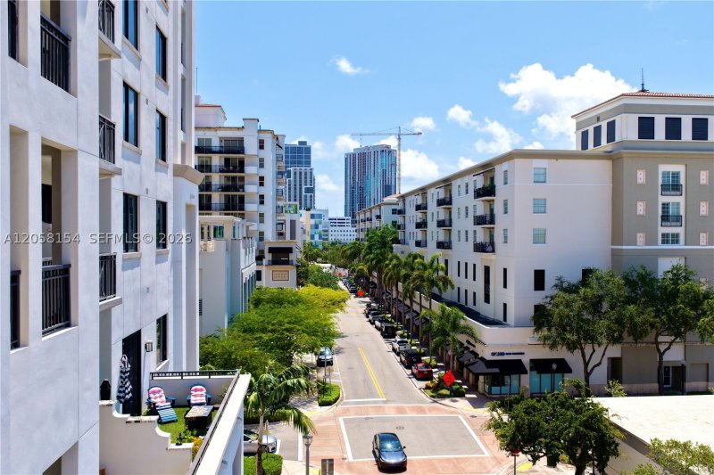 Comprar apartamento en Merrick Manor 418