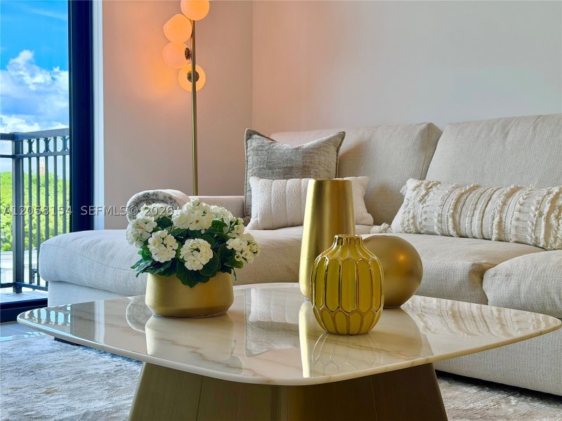 Comprar apartamento en Merrick Manor 418