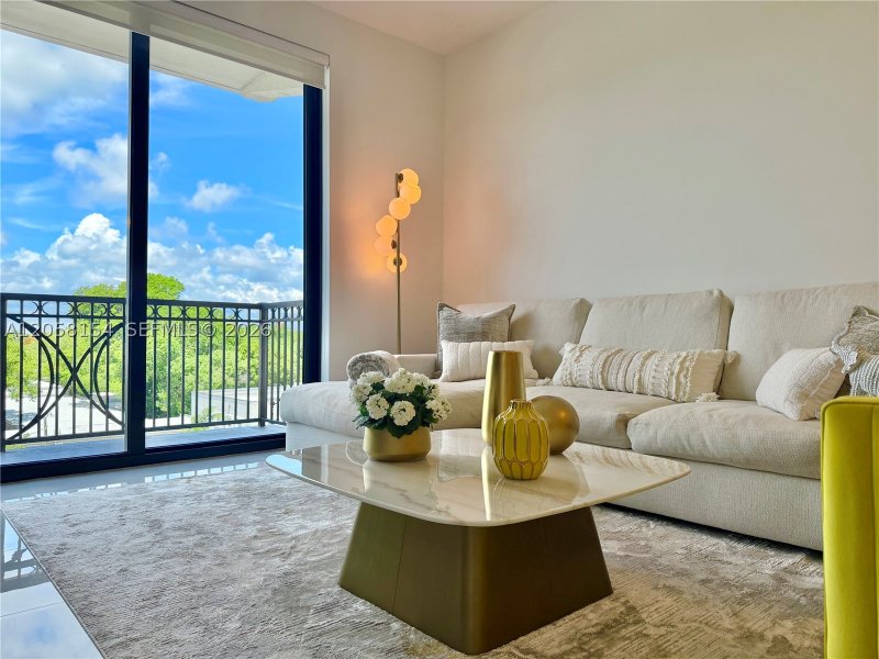 Comprar apartamento en Merrick Manor 418