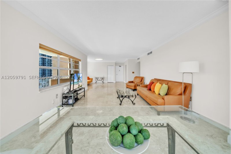 Apartment for rent at The Hemispheres 6p