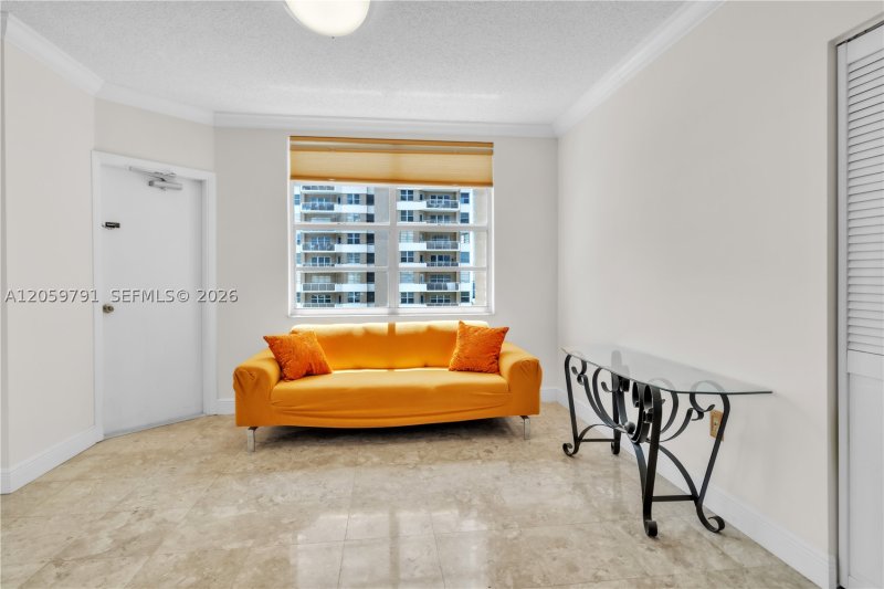 Apartment for rent at The Hemispheres 6p