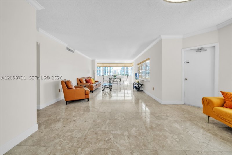 Apartment for rent at The Hemispheres 6p
